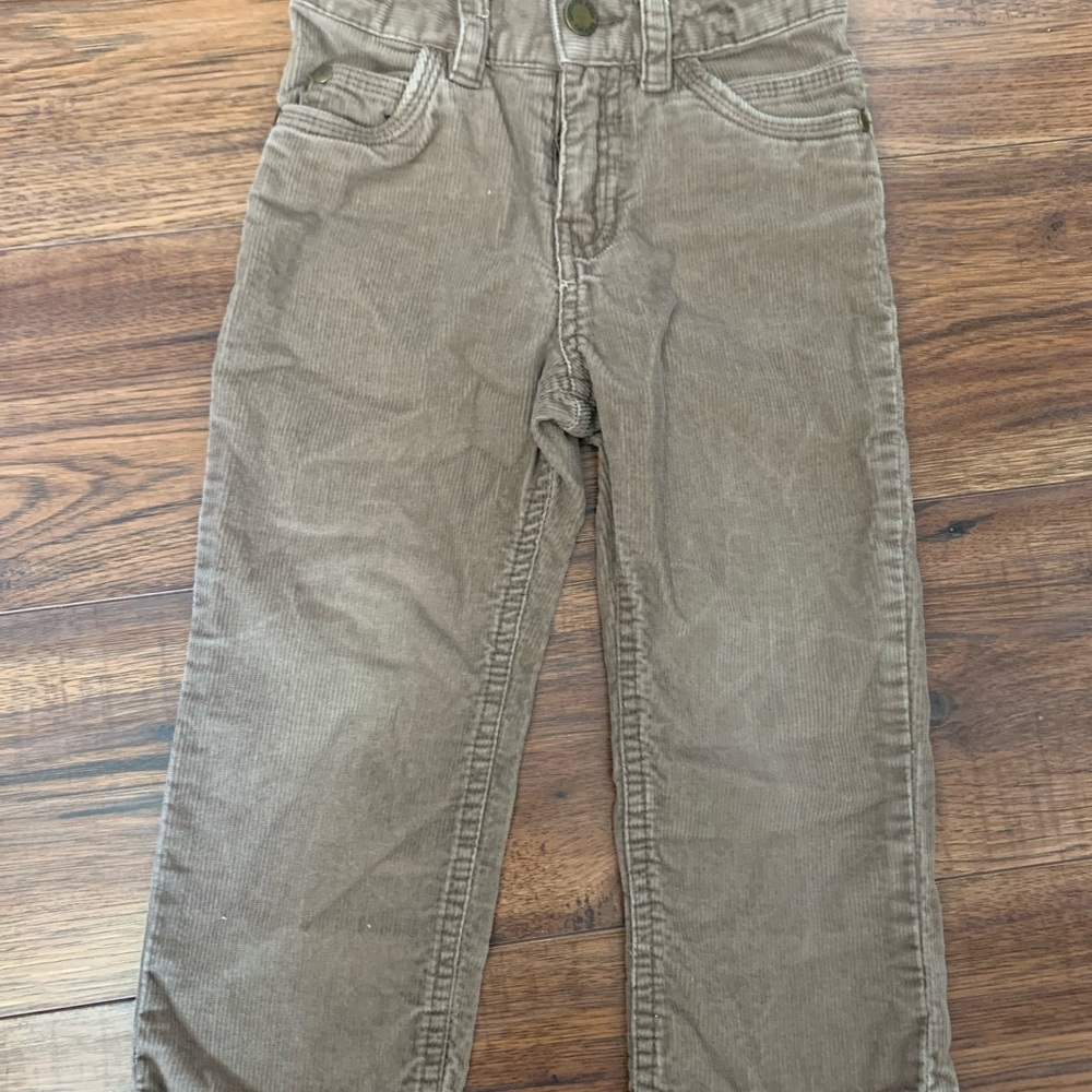Corduroy material. Belt loops and pockets. Free gift for mom with purchase!